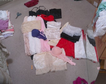 18 Piece Lingerie lot - slips, camisoles, bras - FREE SHIPPING