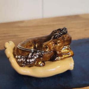Vintage Keren Kopal Rare Jeweled Horse On Hand Trinket Box Enamel Crystals EUC