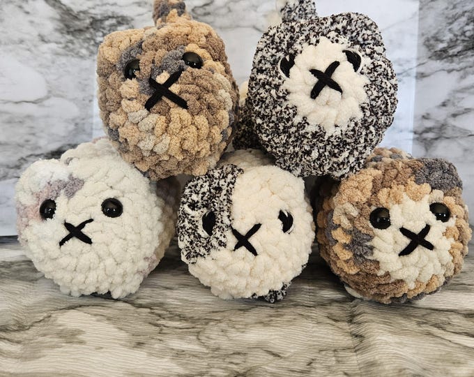 Handmade Crocheted Kitten Plush Toy, Bernat Blanket Yarn, Embroidered Eyes