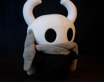 Hollow Knight Pluszowy – Miękki Pluszowy Przedmiot Kolekcjonerski (27 cm)