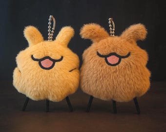 Silksong Flea Plush Keychain – Hollow Knight-Inspired Handmade Charm