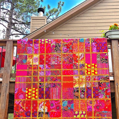 Courtepointe Kaffe Fassett grand lit : couvre-lit floral audacieux, 80 x 80