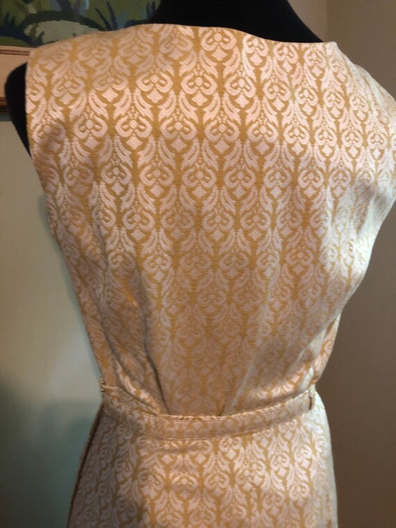 1950s gold and white woven pattern top and skirt … - image 5