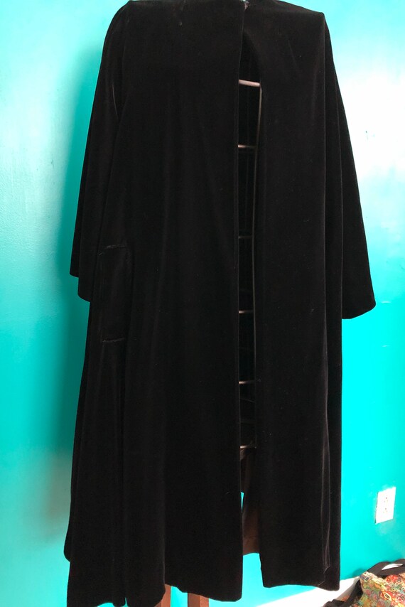 1950s black velvet swing jacket