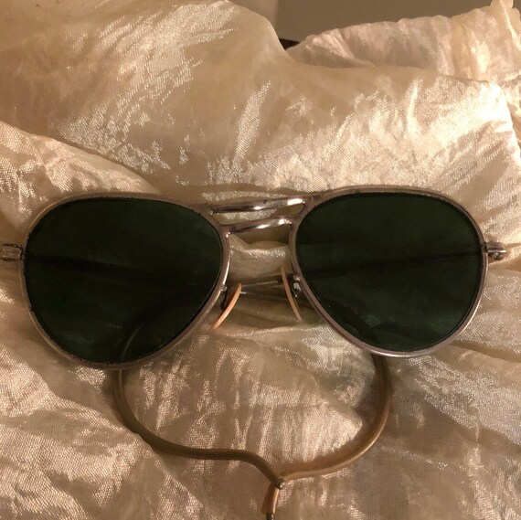1930s aviator sunglasses