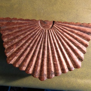 1970s hand carved Indian fan shaped hinged box
