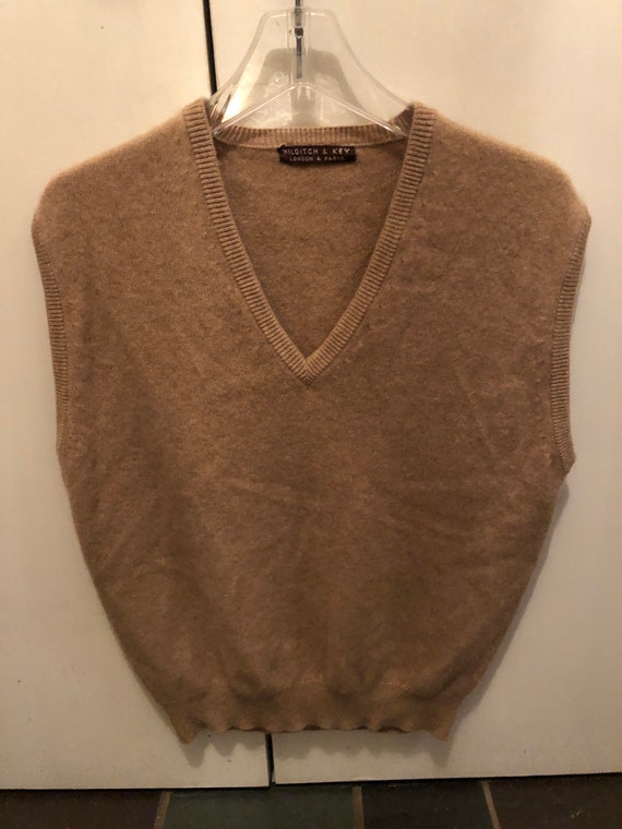 Men’s Hilditch and Key cashmere sweater vest