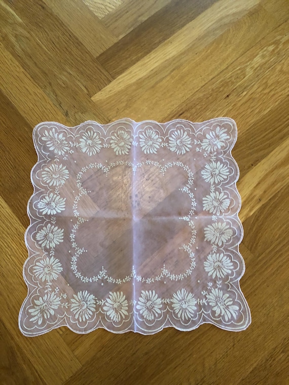 1950s flocked pink and white daisy pattern hankie - Gem
