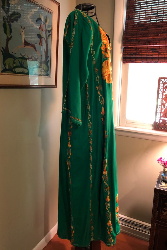 1960s embroidered green caftan - image 5