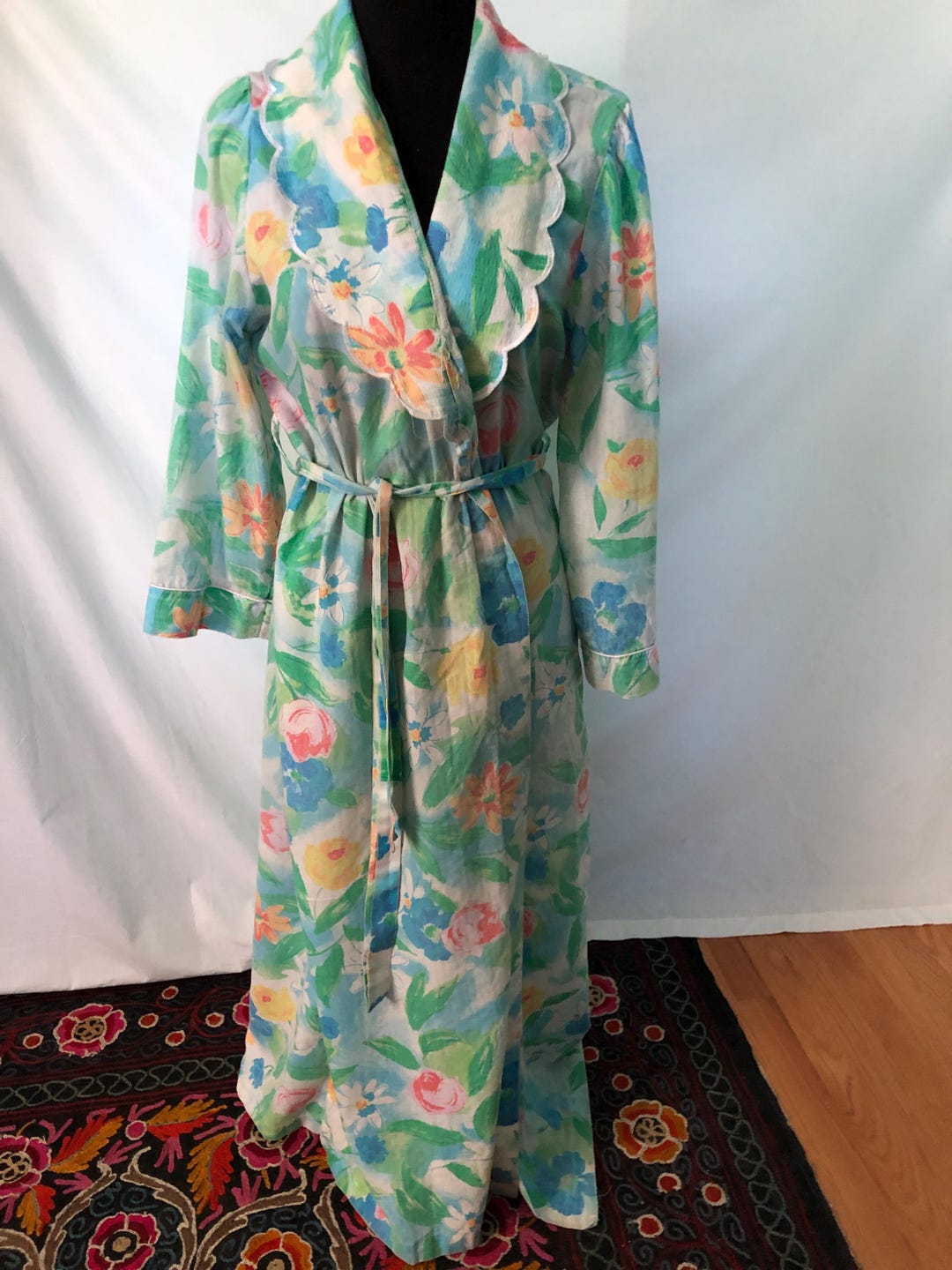 1970s Cotton Floral Print Wrap Robe With Scalloped Shawl Collar - Etsy