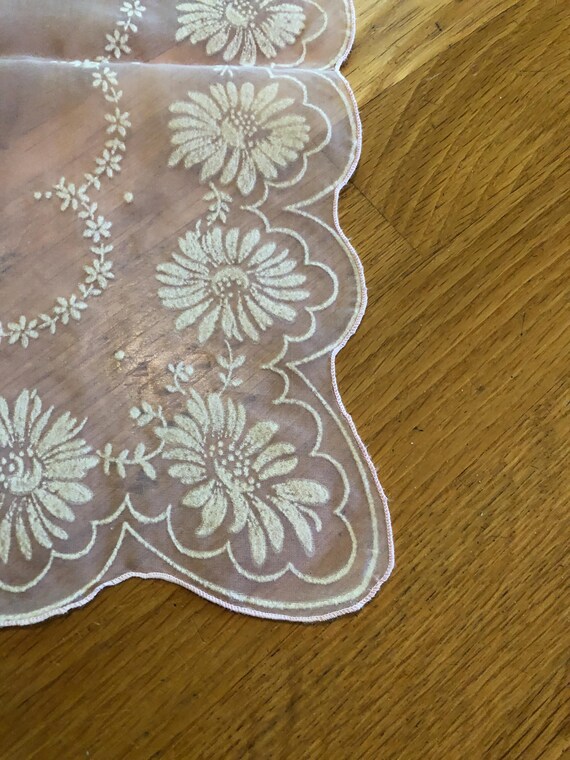 1950s flocked pink and white daisy pattern hankie - Gem