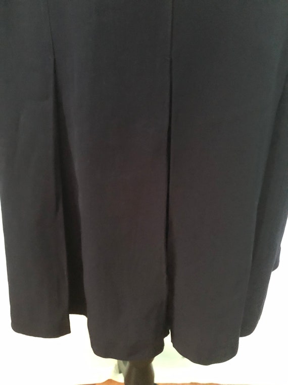 1960s navy blue faille skirt with box pleats and gold… - Gem
