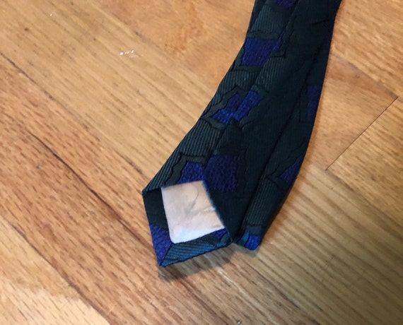 Beautiful Florentine richly colored silk tie - image 4
