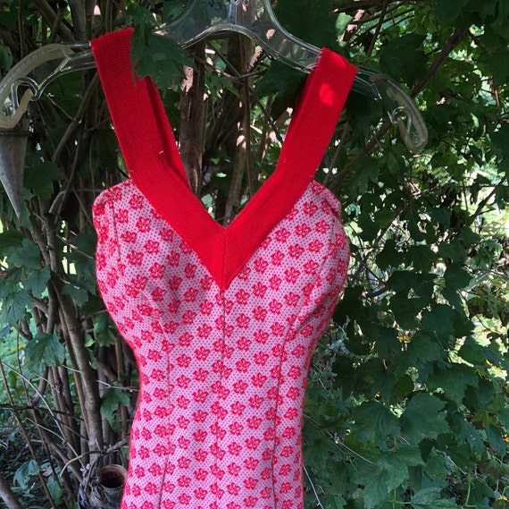 1940s knit red and pink floral swimsuit