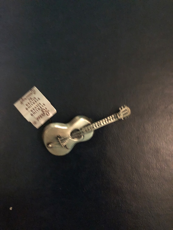 1960s Beaucraft sterling silver guitar brooch