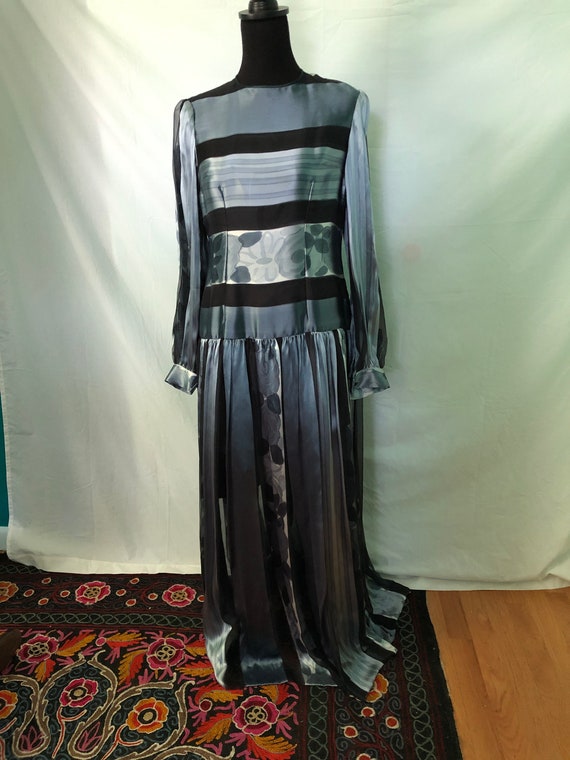 Luminous 1980s shades of grey dropped waist dress - image 1