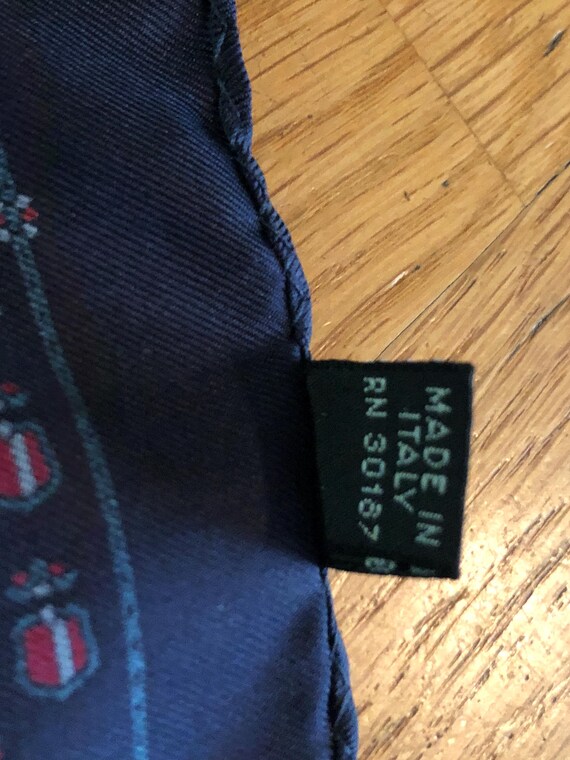 Shield pattern silk pocket square - image 5