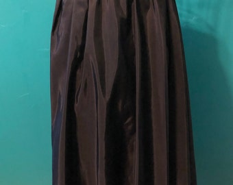 1970s Jessica’s Gunnes black matte satin skirt