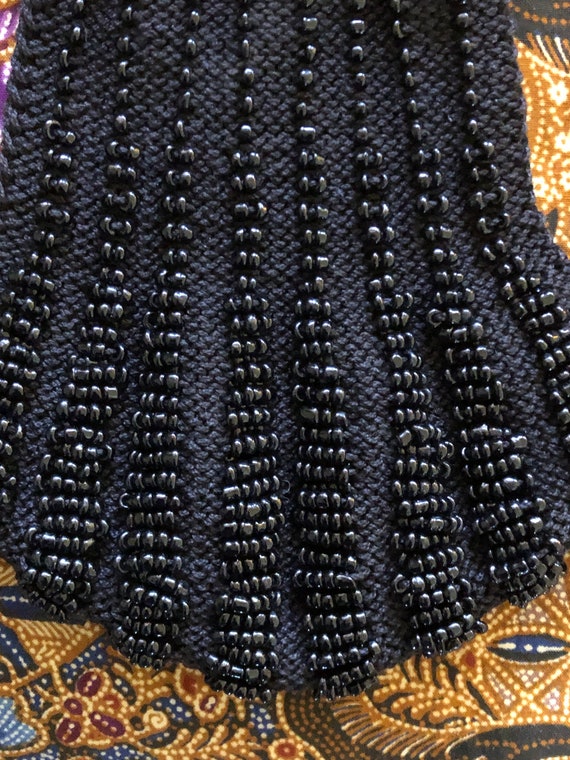 1920s black beaded and crochet bag - image 3