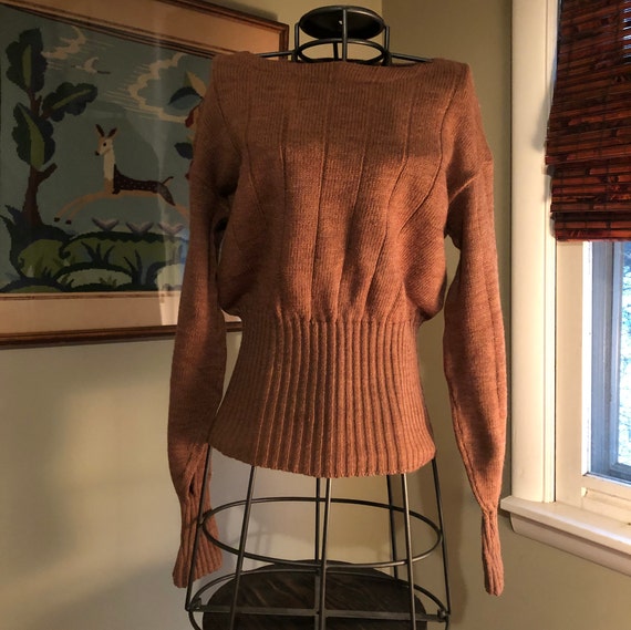 1930s tan ribbed pullover sweater