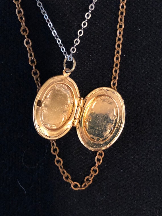 1910s rose locket with trapeze chain - image 6