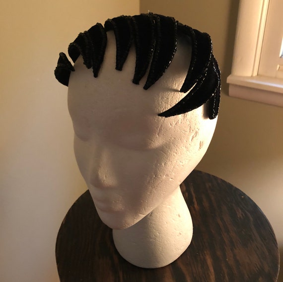 1950s black velvet beaded headpiece