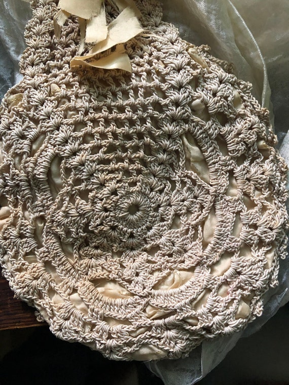 1910s ecru crochet bag - image 2