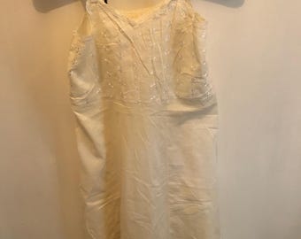 1940s/1950s girls yellow eyelet bodice slip with adjustable straps