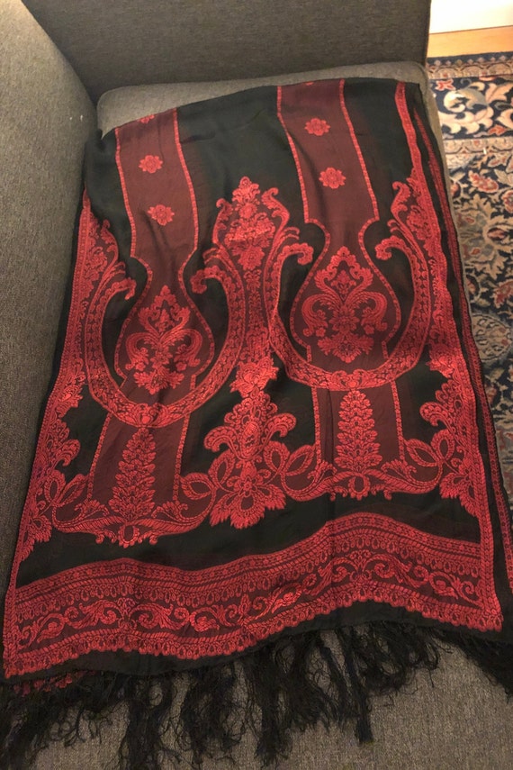 Lovely red and black silk satin and crepe shawl/sc