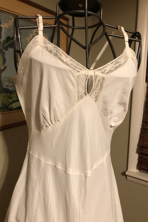 1940s white rayon slip with dainty lace trim - image 2