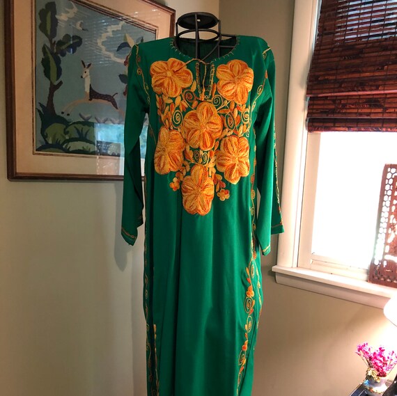 1960s embroidered green caftan - image 1