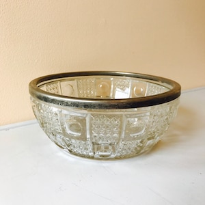 Vintage 1960s Art Deco Cut Glass/Crystal Gold Leaf Fruit Bowl/ Candy Dish