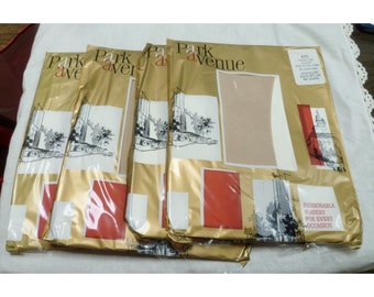 Vintage 1960s Park Avenue Garter Stockings - NOS - B- 4 pairs