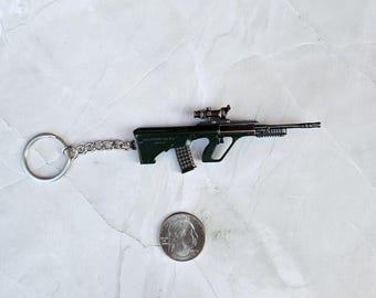 Llavero réplica de arma, rifle Steyr AUG, regalo personal o de cumpleaños