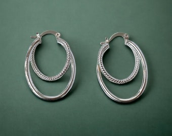 Vintage 70s - 80s Double Hoop Earrings Silver Tone Twisted Rope Latch back Pierced Lightweight Everyday Minimalist Modern Simple Jewelry