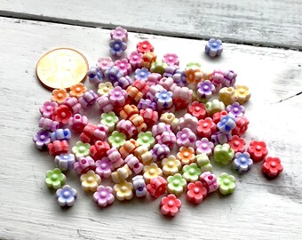Mixed Daisy Beads, Lucite Daisy, 7mm Flower Beads, Colorful Plastic Flowers, Bargain Beads, Hippy Beads, Happy Beads, Anklet Beads, Daisy