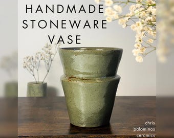 Handgemachte Keramikvase mit grauer grüner Glasur
