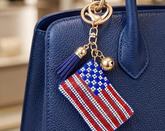 Llavero con borla de la bandera de EE. UU. brillante / Accesorio patriótico brillante para bolso, dije para bolso rojo, blanco y azul
