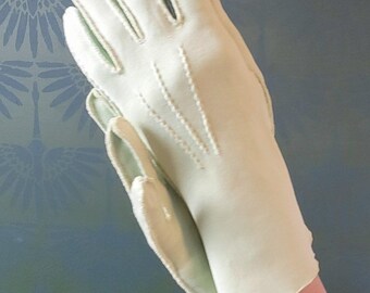 Guantes vintage de color verde pálido de los años 50-60.