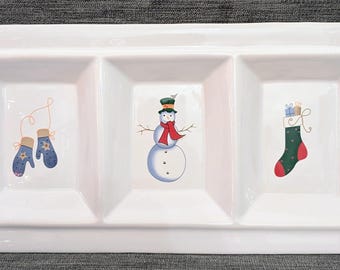Plato dividido Cynthia Dunn vintage de Sullivan, muñeco de nieve de invierno, media, manopla, arte navideño, cerámica navideña