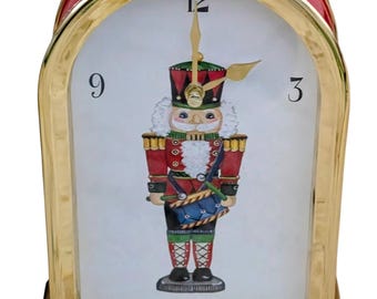 Reloj musical vintage Bulova Cascanueces, coleccionable, para decoración navideña.