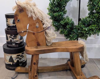 Caballito mecedor de madera vintage, decoración rústica de granja para habitación infantil