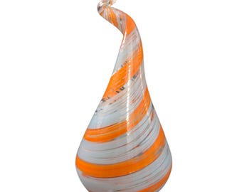 Escultura vintage de vidrio soplado a mano con espirales naranjas y blancas, estilo Murano, década de 2000
