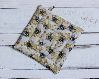 Linen Pot Holder with Bees: Kitchen Gift for Cook