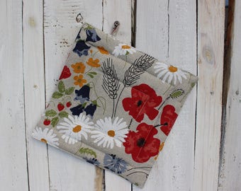 Kitchen Pot Holder With Meadow Flowers, Christmas gift for the cook or baker, linen kitchen accessories