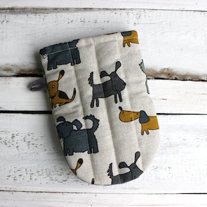 Kitchen Glove With Dog Pattern, Linen Mini Oven Glove, Kitchen Oven Mini Mitt, gift for a cook or baker, Valentine&#39;s day gift, Year of dogs