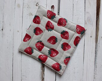 Leinen Topfhalter mit Erdbeeren, Geschenk für den Koch oder Bäcker mit Erdbeere Print