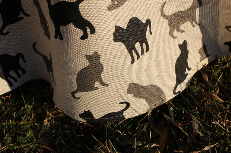 Round Linen Tablecloth With Cats 78 2 Meters Diameter Etsy