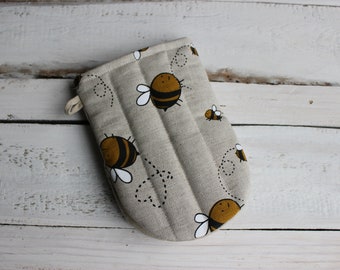 Linen Kitchen Gloves With Bees, Mini Oven Glove, Kitchen Mini Oven Mitt, Housewarming Gift Idea