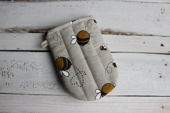 Linen Kitchen Gloves With Bees, Mini Oven Glove, Kitchen Mini Oven